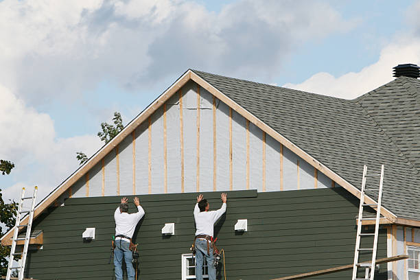 Professional Emergency Siding Repair technician working in Waverly, TN